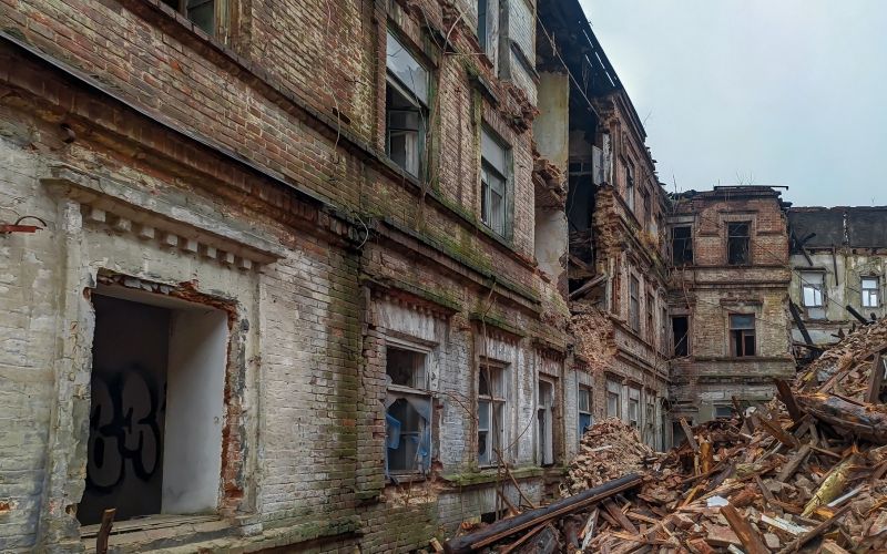 House Wrecking in Pearland, TX